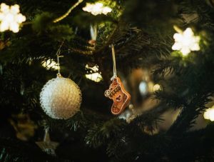 noël, boule de sapin