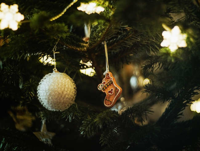 noël, boule de sapin